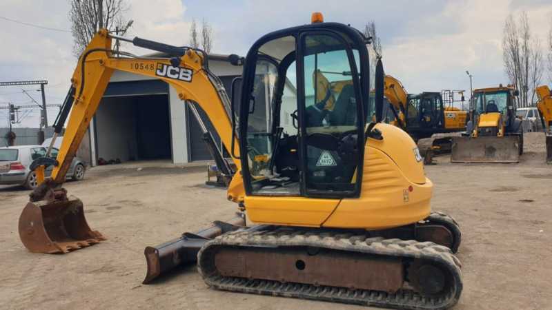 OmecoHub - JCB 8055