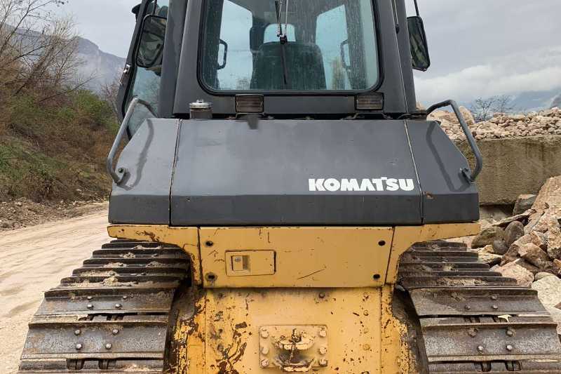 OmecoHub - Immagine KOMATSU D65EX-15