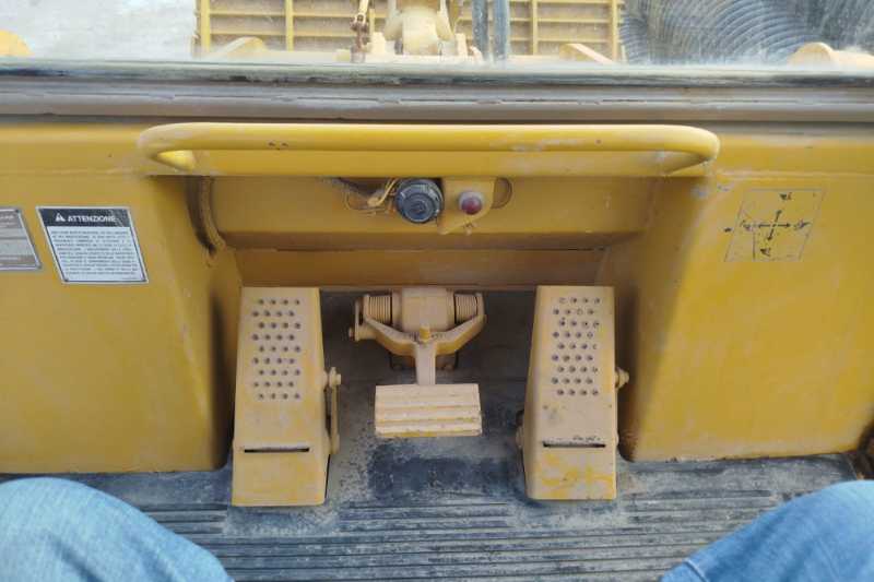 OmecoHub - Immagine CATERPILLAR 943