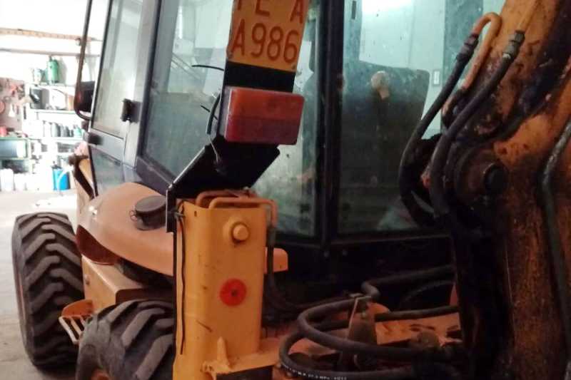 OmecoHub - Immagine JCB 2CX