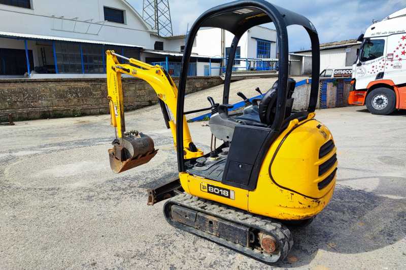 OmecoHub - Immagine JCB 8018