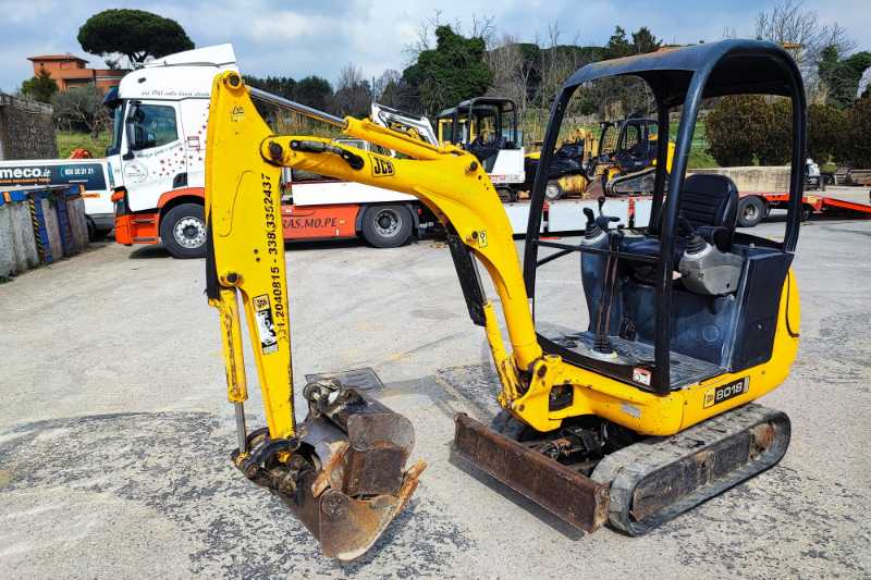 OmecoHub - Immagine JCB 8018